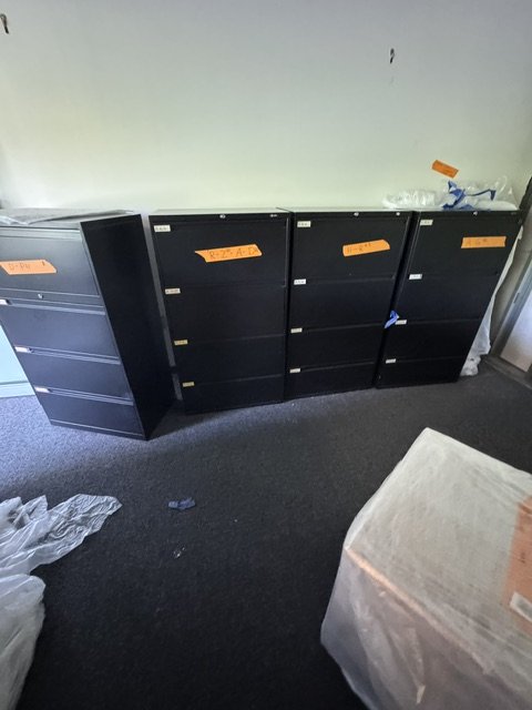 Moving 150 to 180 boxes & 20 cabinets for Land Rover Mainline