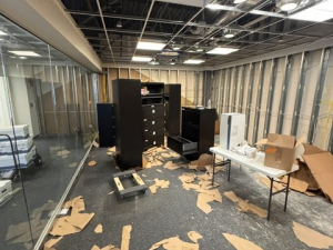 Moving 150 to 180 boxes & 20 cabinets for Land Rover Mainline