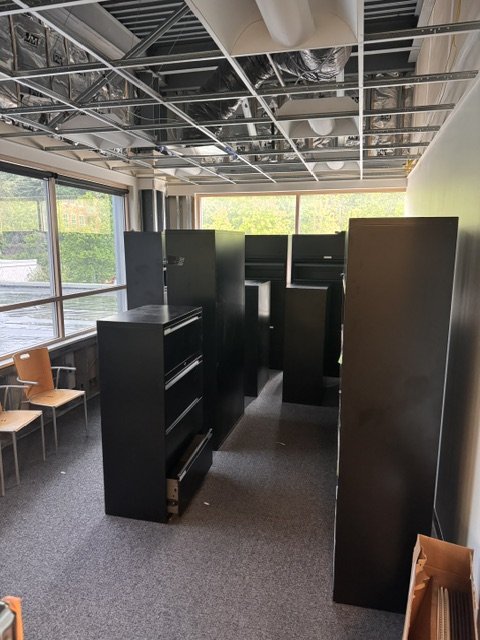 Moving 150 to 180 boxes & 20 cabinets for Land Rover Mainline